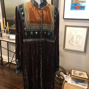 Double D Ladies L brown velvet dress